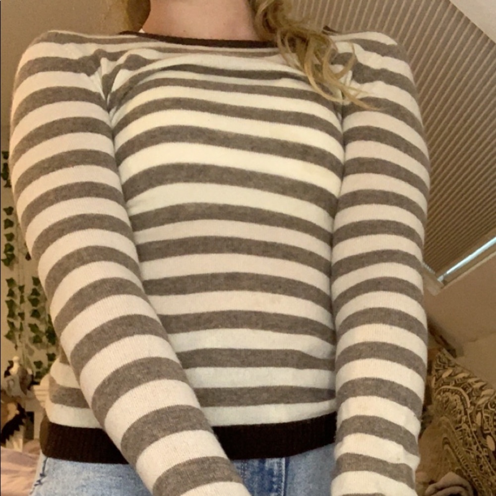 Fuzzy brown stripped long sleeve top!